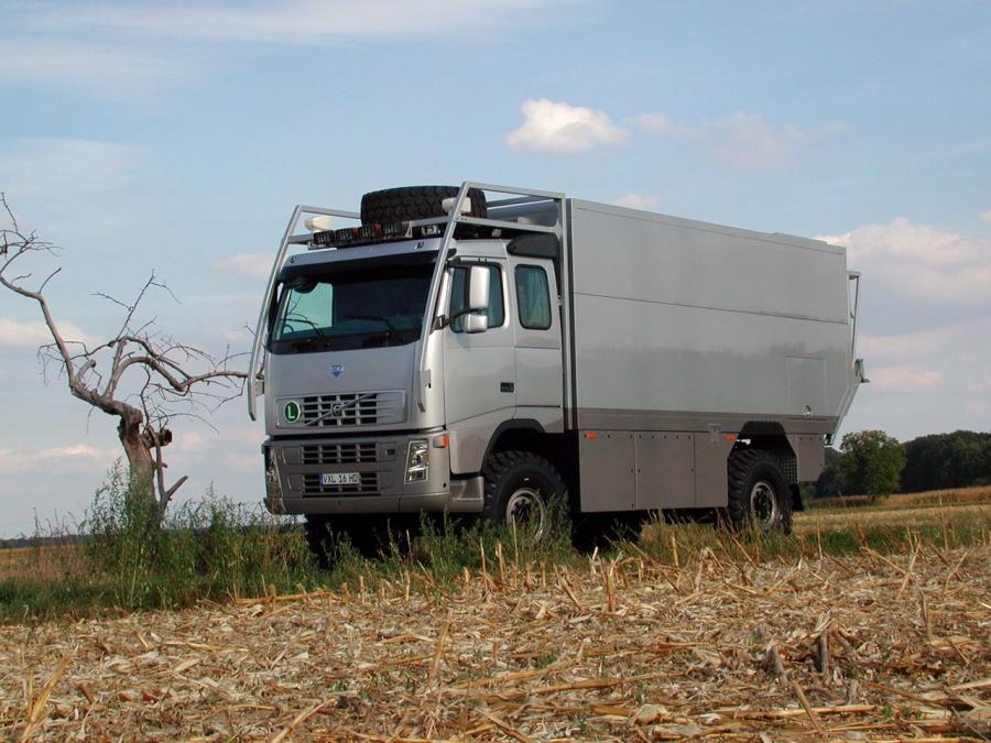  Volvo FH12 4x4 VXL 16-HD by Unicat 2007 года  (фото 3 из 3)